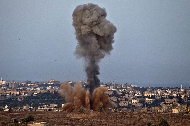 Israel airstrikes kill 2 Palestinians in Gaza