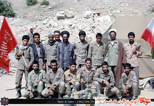 آن دوازده مرد دین خدا :شهادت دوازده طلبه در عملیات والفجر دو از استان اصفهان