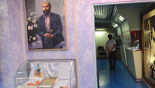 برپایی نمایشگاه آثار هنری شهید چمران و شهدای هفتم تیر در موزه مرکزی شهدا