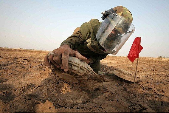شناسایی بیش از 36 هزار هکتار اراضی آلوده به مین و گلوله در خوزستان