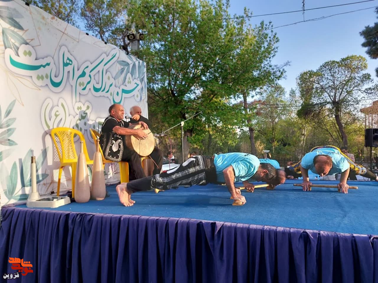 ورزشکاران تیم شهید حاج‌رضایی به اجرای حرکات ورزشی پرداختند