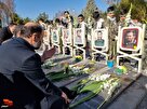 مراسم روز بزرگداشت شهدا در گلستان شهدای اصفهان برگزار شد+ تصاویر