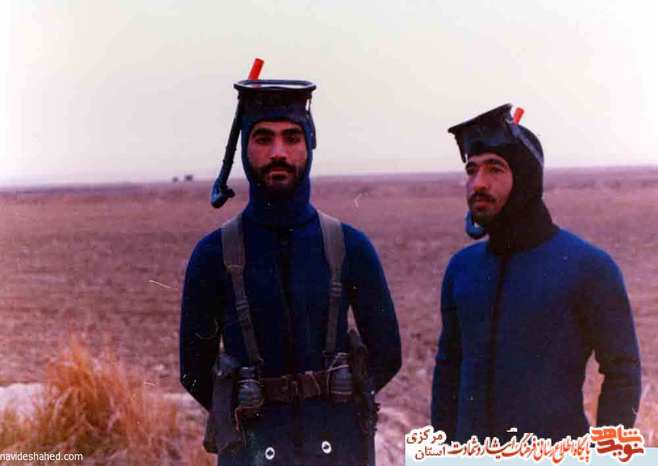 از چپ: شهید ابوالفضل عابدی - محمد پولادوند