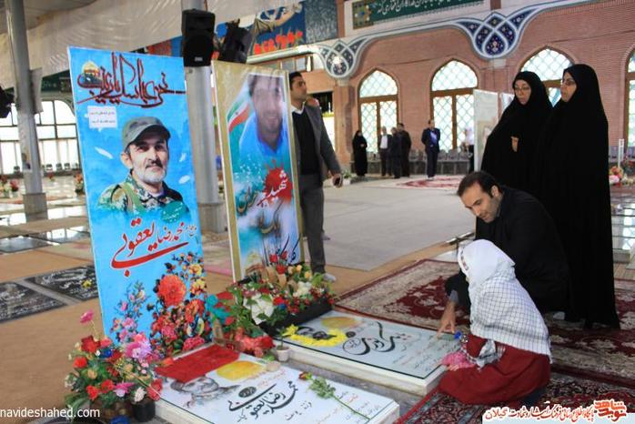 ادای احترام به مقام شامخ شهیدان در گلزار شهدا شهرستان رشت