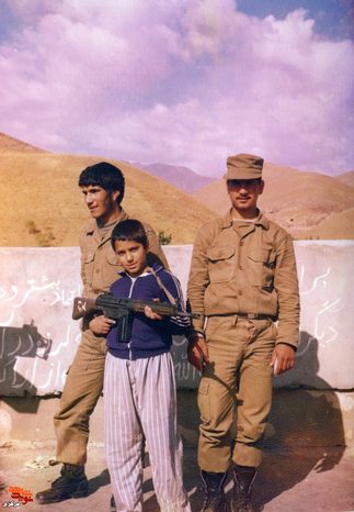 سمت راست :شهید محمدصادق امیری - پیرانشهر