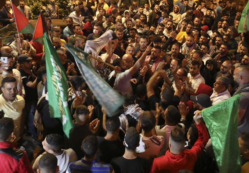 عَمَت مسيرات حاشدة في جميع محافظات القطاع والضفة المحتلة والمخيمات الفلسطينية في لبنان