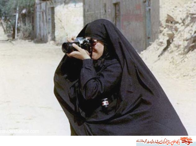 شهادت بچه ها درآن روزگار با دست خالی، عجب غریبانه بود شهادت بچه ها درآن روزگار با دست خالی، عجب غریبانه بود