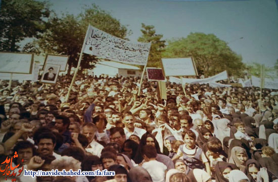 مرور خاطرات انقلاب در شیراز با مبارز انقلابی/ 22 بهمن 57 در شیراز چگونه گذشت؟