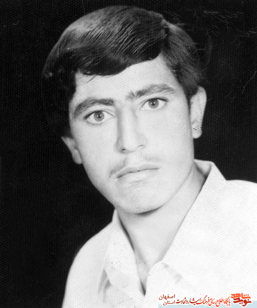 زندگینامه و وصیتنامه شهید عباس کم صدا آرانی زندگینامه و وصیتنامه شهید عباس کم صدا آرانی