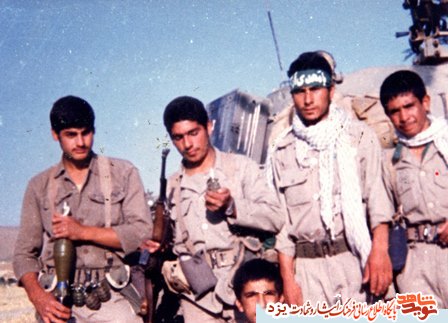 جبهه های حق علیه باطل را محکم نگه دارید و پوزة ضد انقلاب که همان منافقین هستند را به خاک بمالید/شهید غلامرضا كهدناروئي جبهه های حق علیه باطل را محکم نگه دارید و پوزة ضد انقلاب که همان منافقین هستند را به خاک بمالید/شهید غلامرضا كهدناروئي