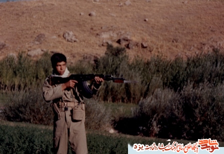 تولد من زمانى خواهد بود كه تير دشمن به قلب نو شكفته من بخورد + عکس تولد من زمانى خواهد بود كه تير دشمن به قلب نو شكفته من بخورد + عکس