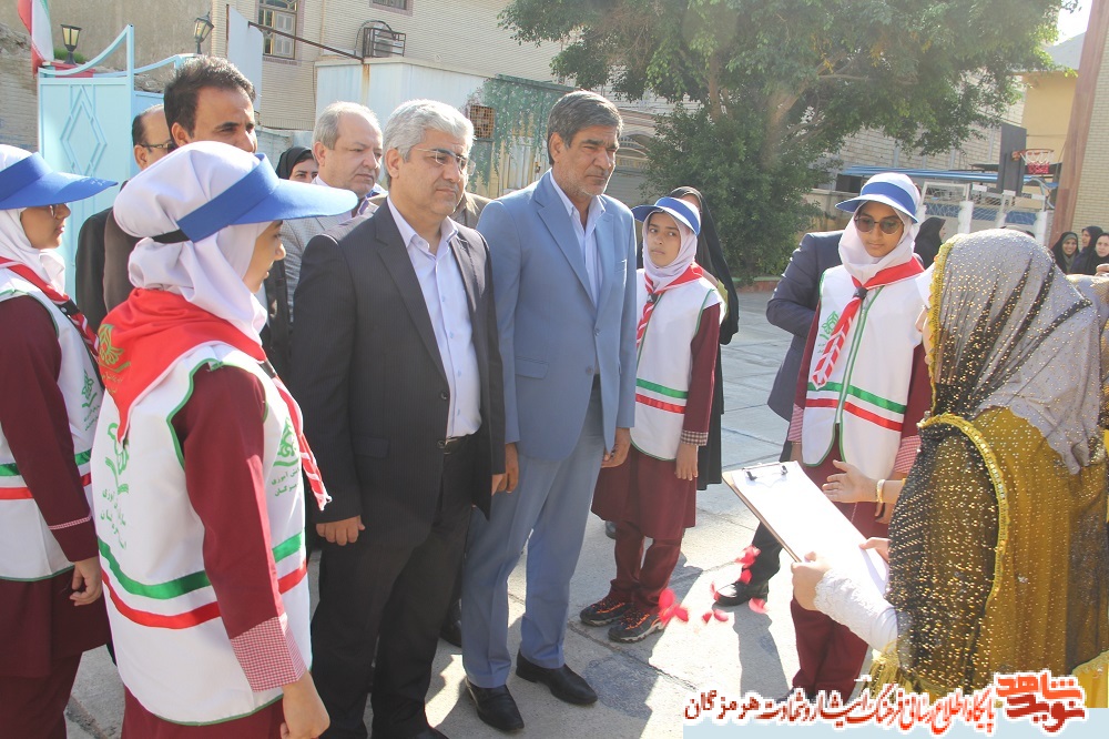 گزارش تصویری از زنگ انقلاب در بندعباس