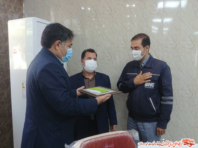 تجلیل از خانواده شهید «محرم فولادوند» در جلسه شورای اداری دورود