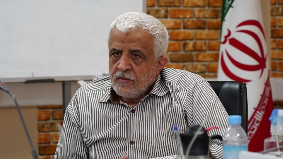 گلعلی بابایی، نویسنده حوزه ایثار و شهادت نویسنده، وظیفه بنیاد شهید و امور ایثارگران برای تبیین آرمان‌های شهدا است