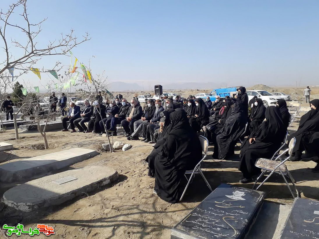 مزار شهید باغبان در روستای چاهشک مرمت شد