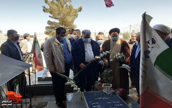 گزارش تصویری/ حضور استاندار آذربایجان غربی در گلزار شهدای «نوشین‌شهر»