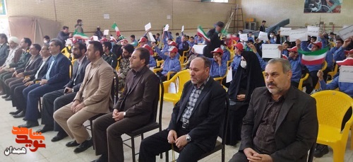 زنگ ایثار و استکبار ستیزی در مدارس نهاوند نواخته شد