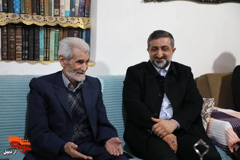وظیفه ماست که در تمام صحنه‌ها برای دفاع از خون عزیزانمان حاضر باشیم