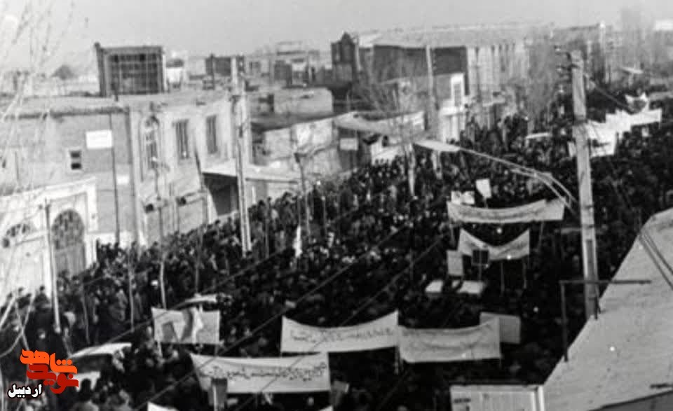 تصاویر تظاهرات انقلابی در اردبیل