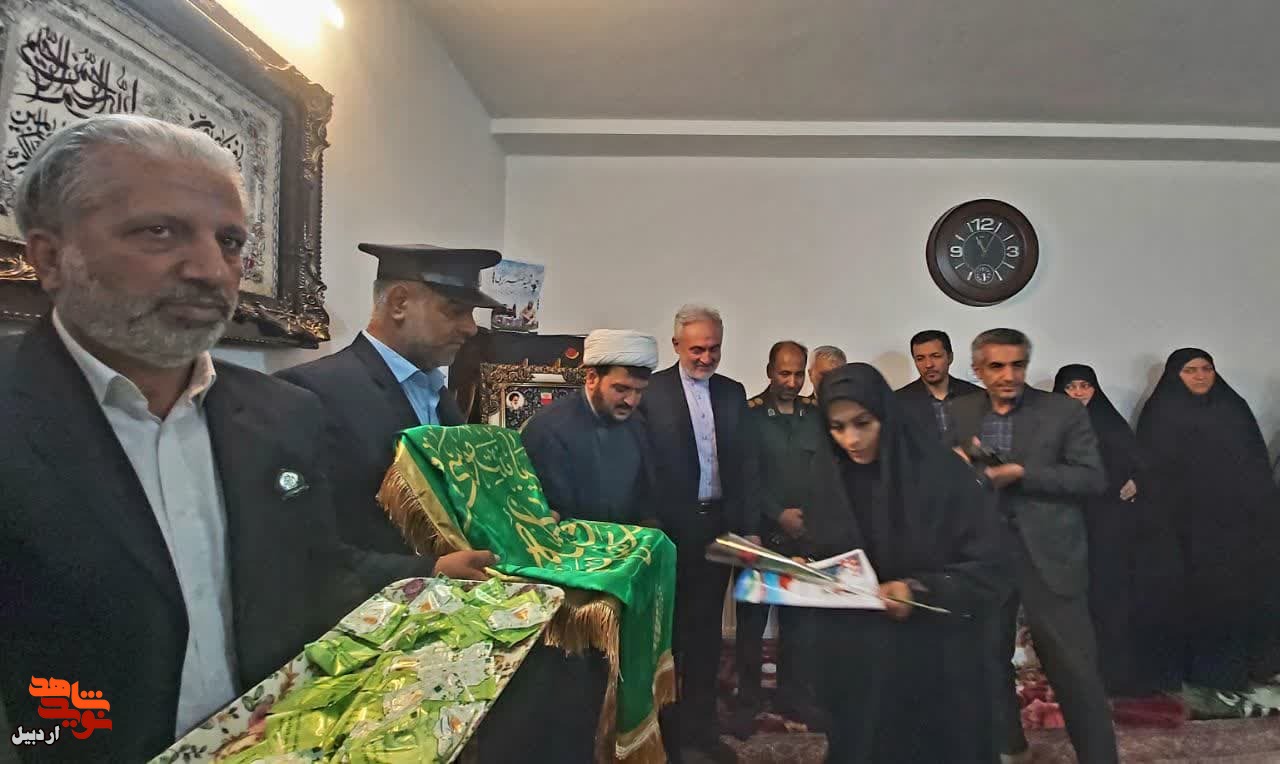 تجلیل از فرزندان شهید«صفر رجبی»+عکس