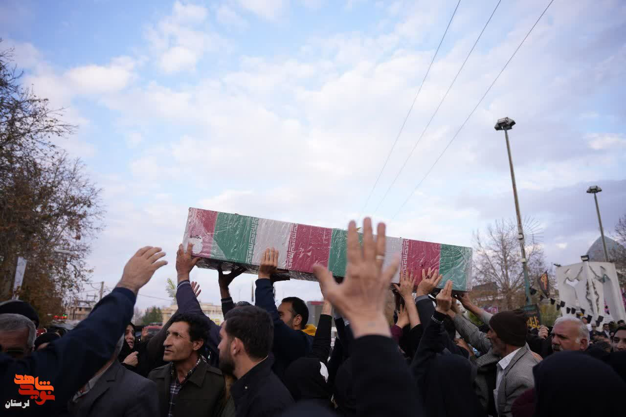 مردم کوهدشت در ایام فاطمیه پذیرای لاله های فاطمی شدند