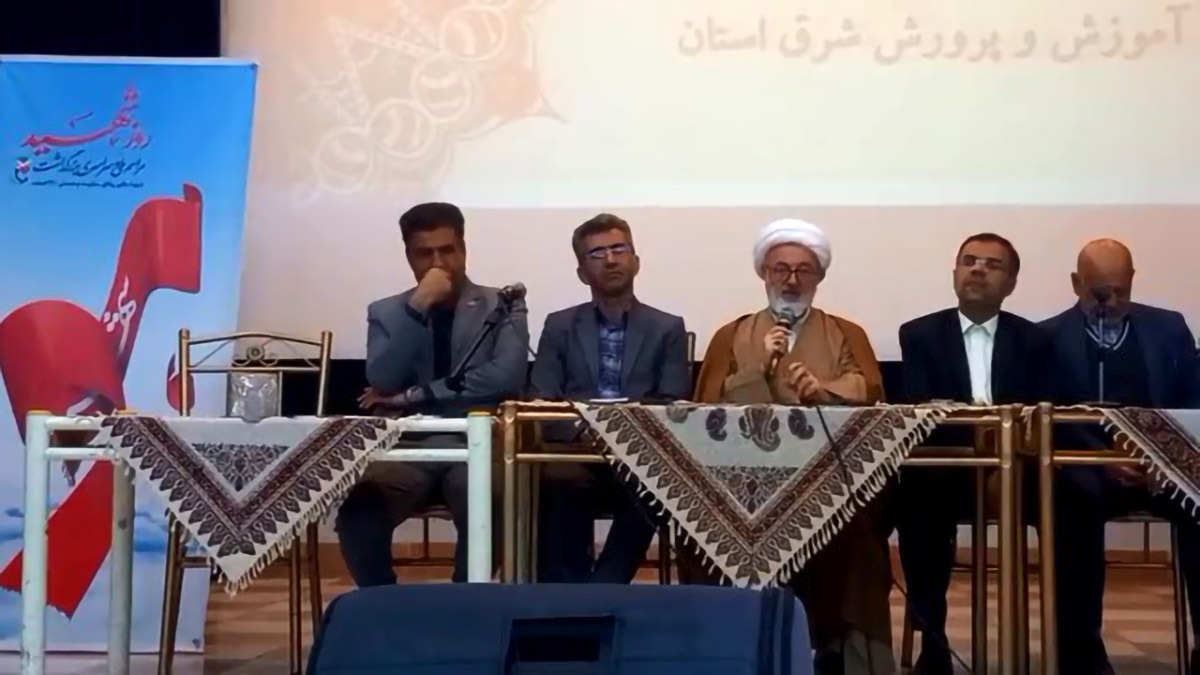 وظیفه الهی مردم تکریم خانواده معظم شهدا است