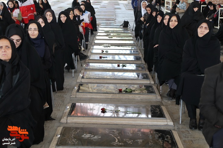 مراسم «مهمانی لاله ها» در گلزار شهدا برگزار شد + تصاویر