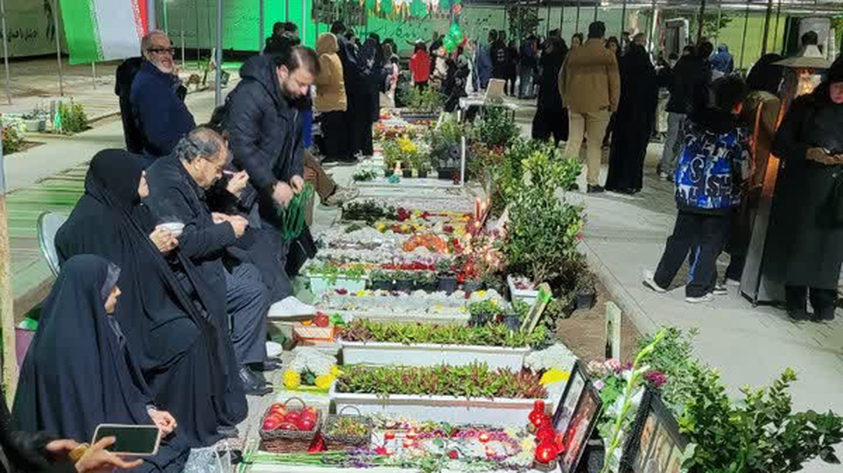 یلدای شهدایی بر مزار شهدای جنگ ۱۲ روزه + عکس