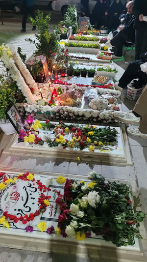 یلدای شهدایی در مزار شهدای جنگ ۱۲ روزه + عکس