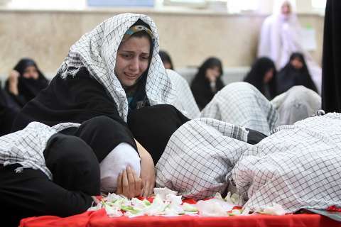 اعتکاف؛ خلوتی برای خودسازی و فرصتی برای آشنایی جوانان با راه شهدا