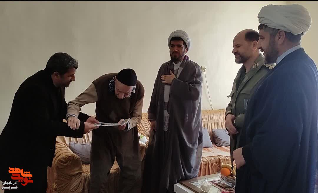 دیدار با خانواده معظم شهدا و ایثارگران در تکاب