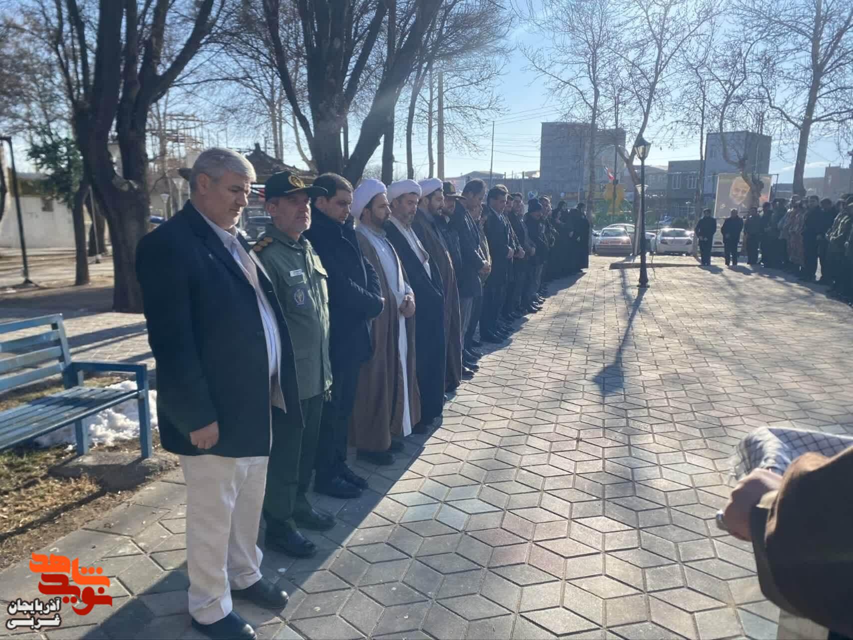 مراسم گلباران و عطر افشانی مزار مطهر شهدای گمنام در چایپاره