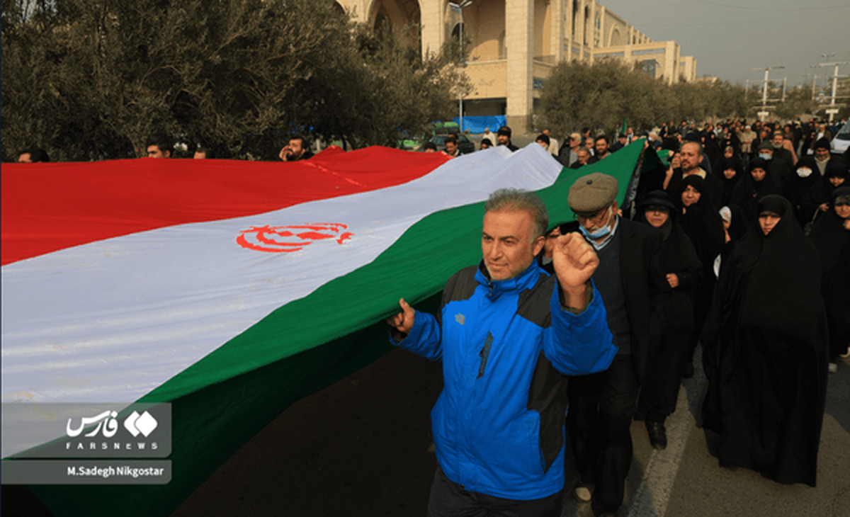 خشم‌ نمازگزاران تهرانی از تروریست‌های مسلح