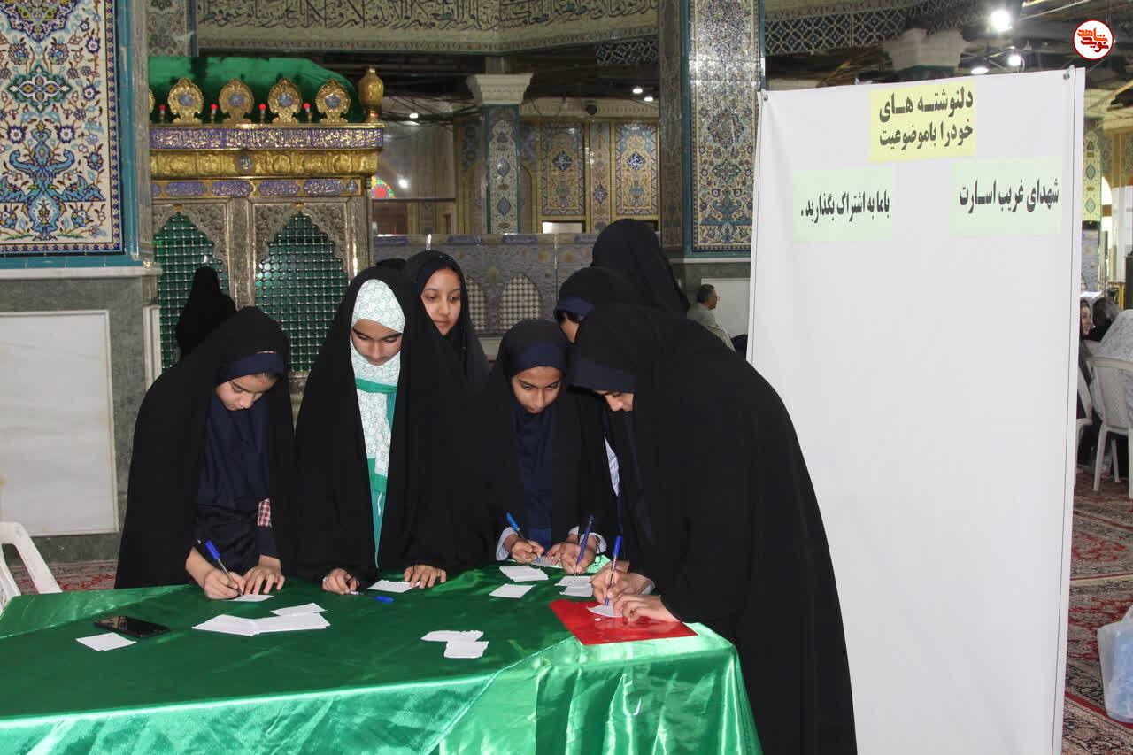 ویژه برنامه عصر شعر ایثار در حرم علی‌ابن‌مهزیار اهواز برگزار شد