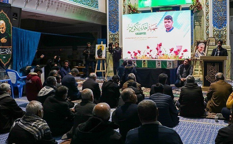 خداحافظی باشکوه با مدافعان امنیت خداحافظی باشکوه با مدافعان امنیت