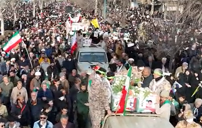 فیلم| تشییع پیکرهای پاک چند تن از شهدای امنیت در قزوین و تاکستان فیلم| تشییع پیکرهای پاک چند تن از شهدای امنیت در قزوین و تاکستان