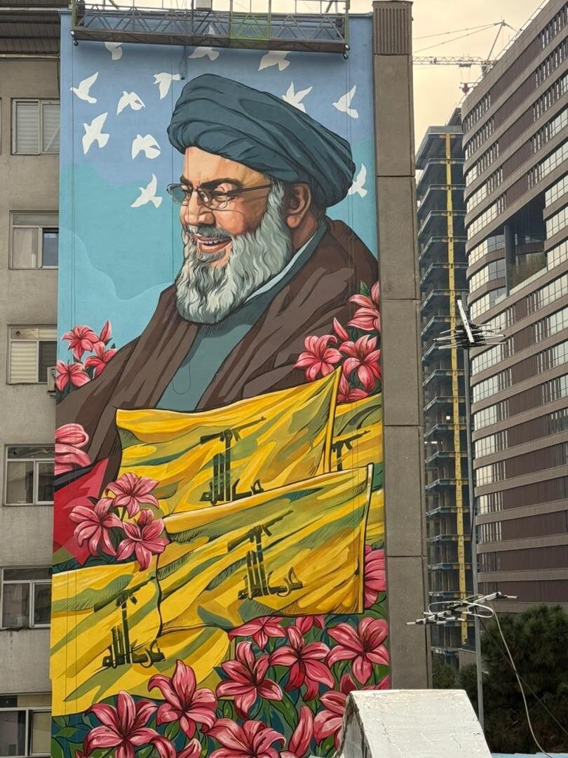 عکس| دیوارنگاره  شهید سیدحسن نصرالله در تهران