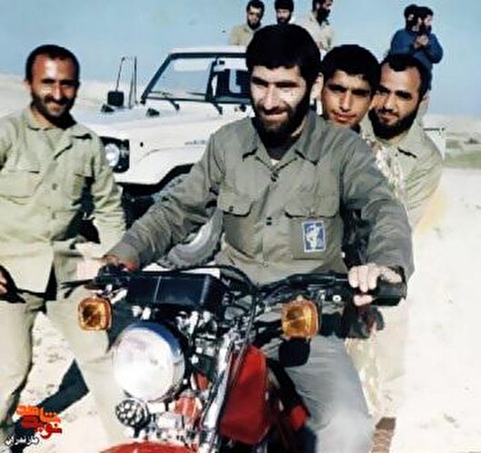 زیباترین لباس بشر لباس شهادت و صبر در راه اوست