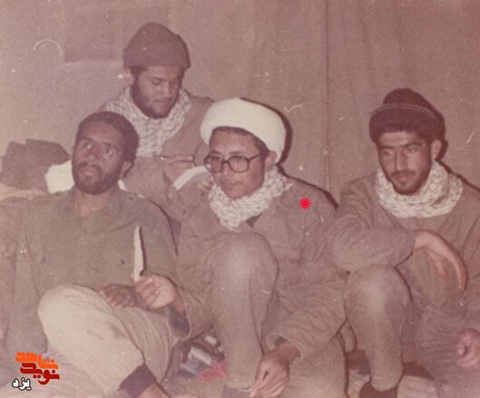 شهید محمدرضا عزیزی: باده عشق الهی مرا پروانه‌وار سوزاند و حیاتی دیگر داد