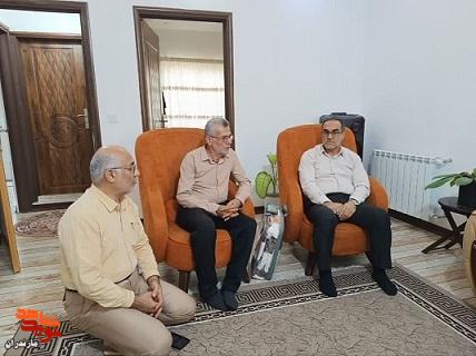 دیدار مدیرکل بنیاد مازندران با سه جانباز در بابلسر