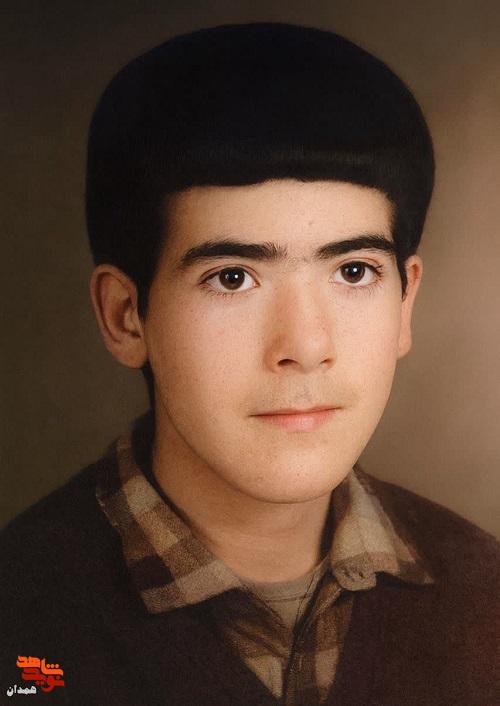 کرامت را زنده زنده به خاک سپردند کرامت را زنده زنده به خاک سپردند