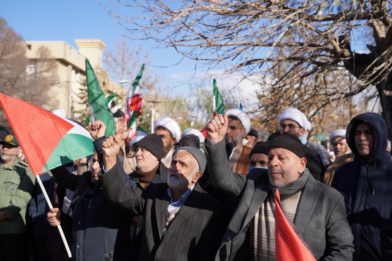 ایثارگران سالروز حماسه ۹ دی را گرامی داشتند ایثارگران سالروز حماسه ۹ دی را گرامی داشتند