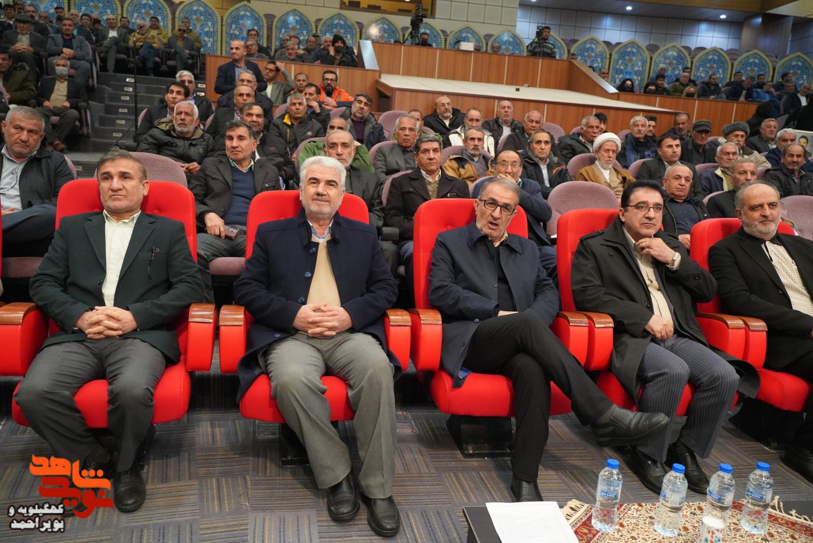 اختتامیه جشنواره ملی داستان ایثار و شهدای غریب در یاسوج