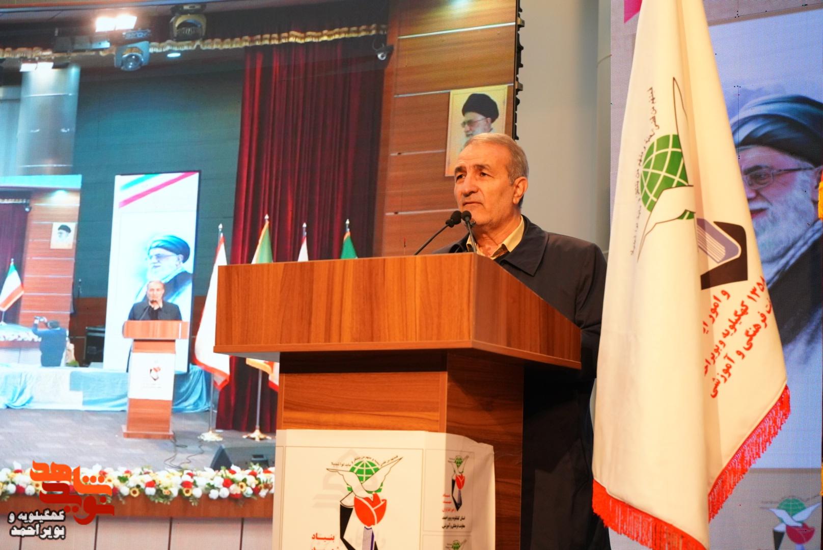 گزارش تصویری /اختتامیه نخستین جشنواره ملی داستان ایثار شهدای غریب