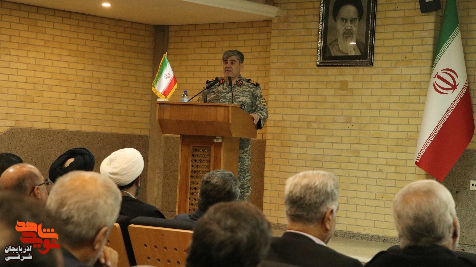 همایش اساتید درس «دفاع مقدس و مقاومت» در دانشگاه هنر اسلامی تبریز برگزار شد همایش اساتید درس «دفاع مقدس و مقاومت» در دانشگاه هنر اسلامی تبریز برگزار شد