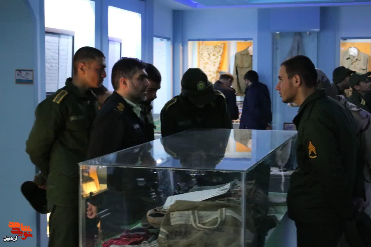 بازدید کارکنان وظیفه فرماندهی انتظامی از موزه شهدای اردبیل