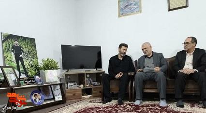 خانوادههای شهدا گلسرسبد جامعه و چشمچراغ مردم هستند خانوادههای شهدا گلسرسبد جامعه و چشمچراغ مردم هستند