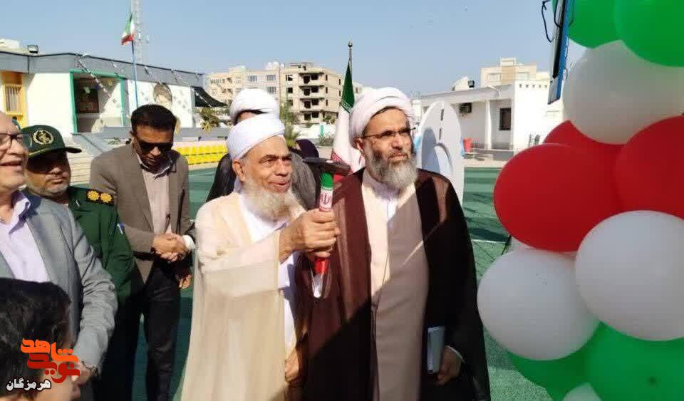 زنگ انقلاب در مدرسه شاهد قشم به صدا در آمد زنگ انقلاب در مدرسه شاهد قشم به صدا در آمد