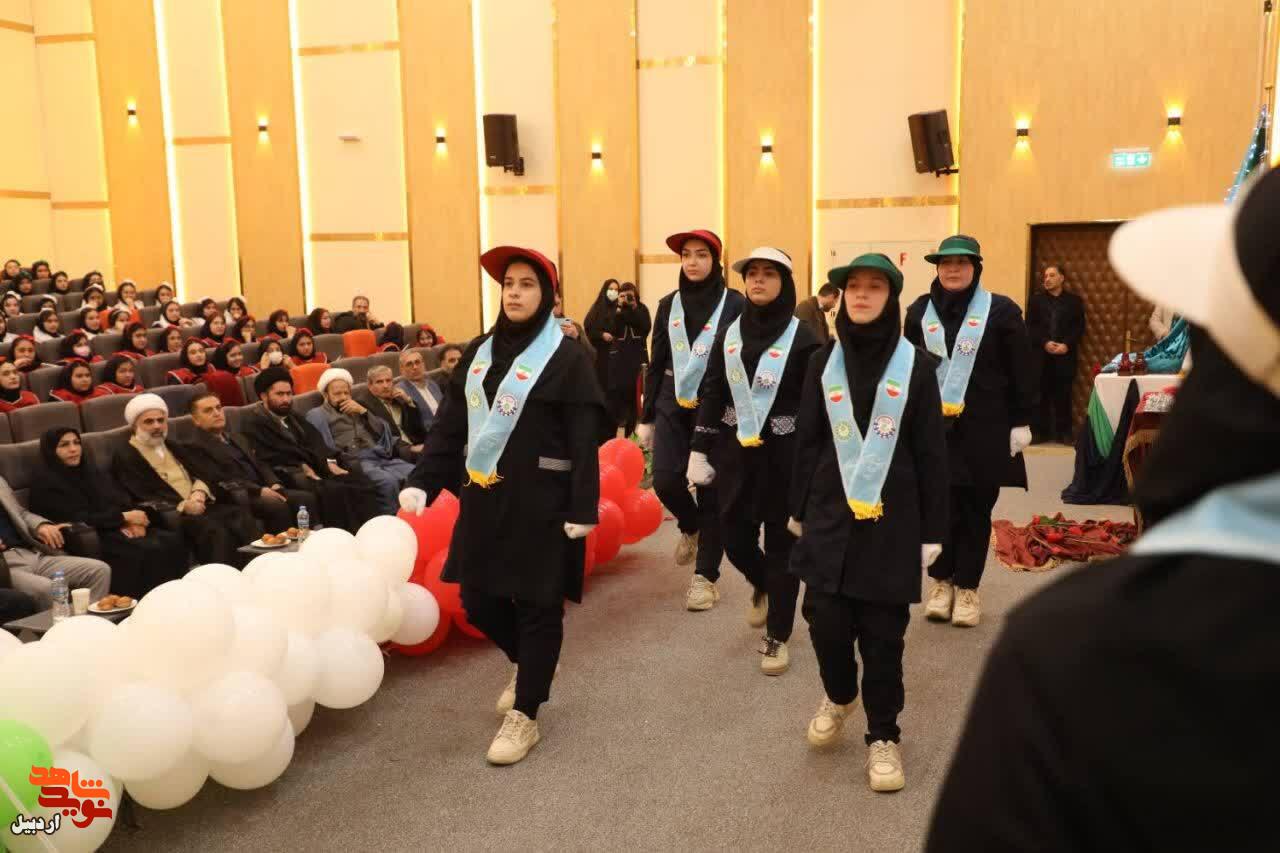 آیین استانی نواختن زنگ انقلاب در اردبیل+ عکس