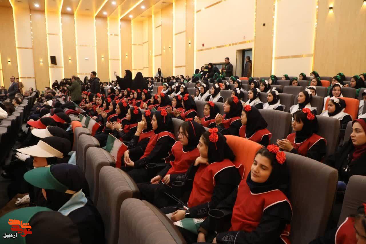 آیین استانی نواختن زنگ انقلاب در اردبیل+ عکس